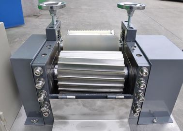 FPB-100 plastik horisontal granul cutter Mesin PE PP 80 kg / jam Max.  Keluaran