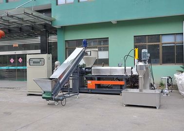 Kekuatan Stainless Steel Feeding Machine Kapasitas 80-150kg / H 800mm Storage Hopper